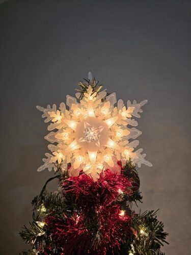 Silver 3D Snowflake Tree Topper with 25 Warm Lights photo review